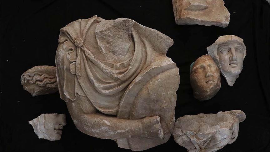 کشف آثاری تاریخی در شهر باستانی «کیزیکوس» ترکیه