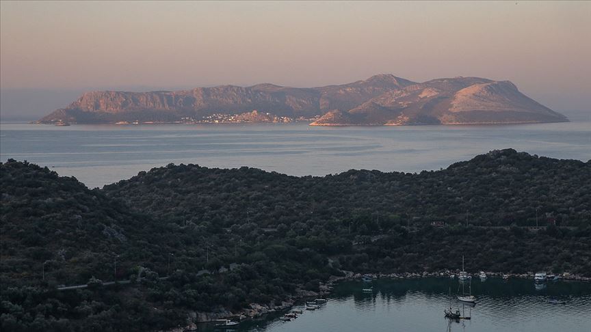 Yunanistan Doğu Akdeniz'deki gerginliği Ege'ye taşıyarak tırmandırıyor