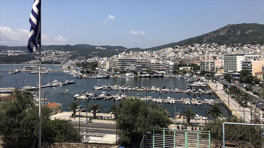 Yunanistan ekonomisi Kovid-19’un turizmi vurmasının etkisiyle ikinci çeyrekte yüzde 14 daraldı
