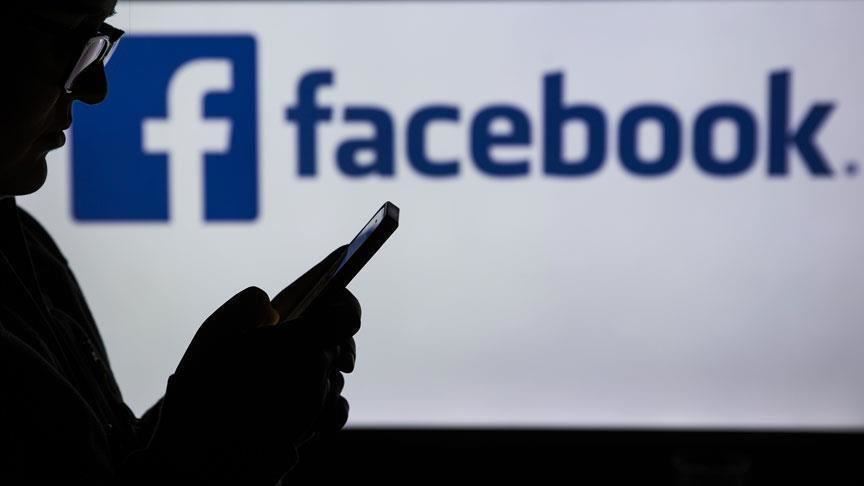 Facebook to block new political ads before US election