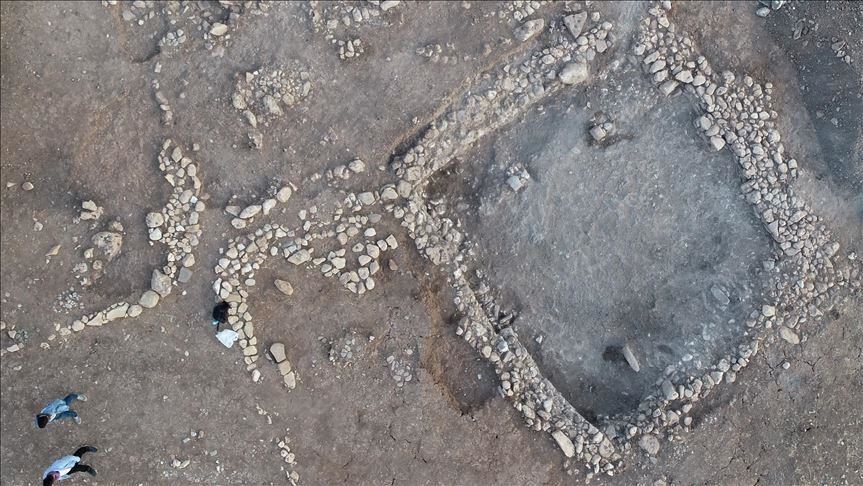 Excavations in rock tombs to bare Gobeklitepe’s mystery