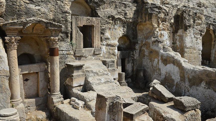Göbeklitepe'nin gizemi kaya mezarlarındaki kazılarda aranıyor