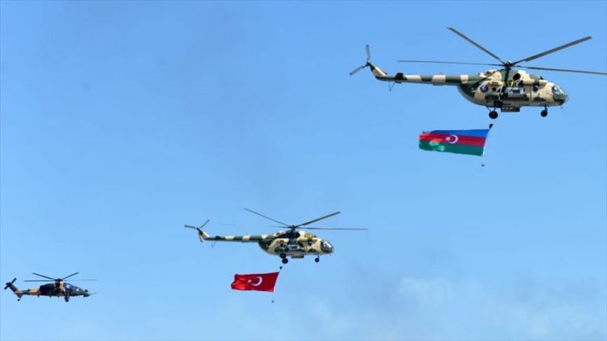 Турция и Азербайджан провели масштабные учения в Нахчыване