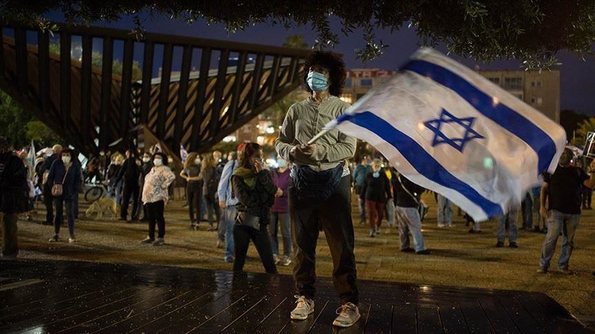 Israel reports 3 more virus deaths, over 2,000 cases