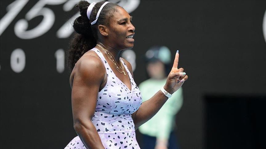 US Open: Serena Williams heads to quarterfinals