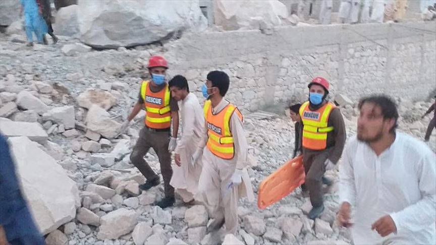 Death toll from Pakistan mine collapse rises to 18