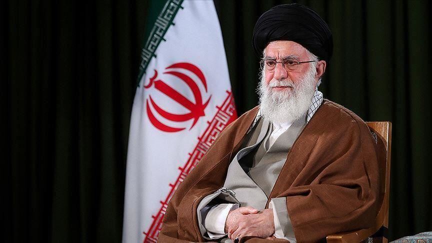 واکنش رهبر ایران به بازنشر تصاویر توهین‌آمیز به پیامبر اسلام توسط مجله فرانسوی