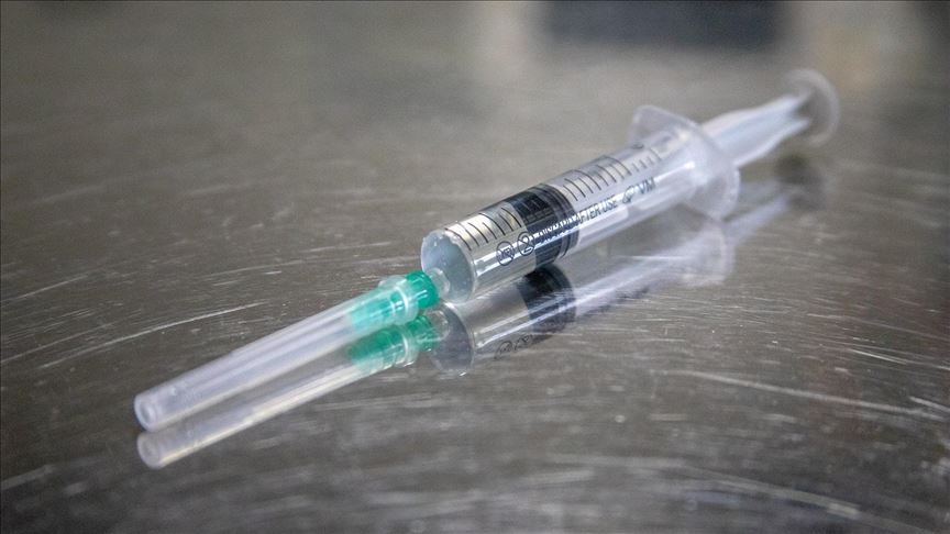 Adverse Reaction Puts Covid 19 Vaccine Trial On Hold