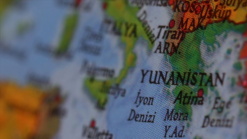 Arnavutluk'ta Yunanistan'ın İyon Denizi'nde kara sularını genişletme planı tartışılıyor