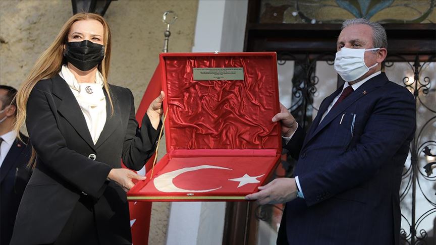 Tbmm Baskani Sentop Butun Devletler Acisindan Bayrak Onemlidir Ama Bizim Icin Cok Daha Ayridir