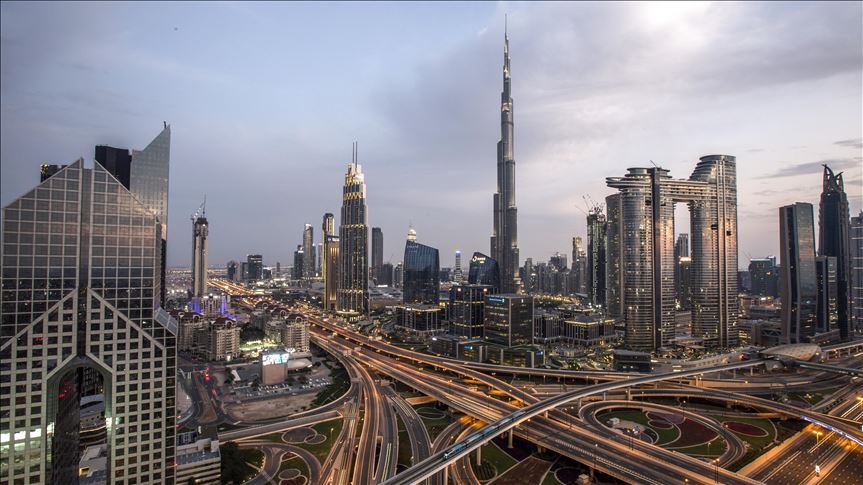 "أبوظبي" تُوجّه جميع فنادقها بتوفير الطعام اليهودي "الحلال"