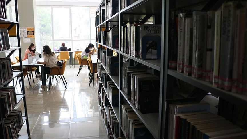 Karadeniz manzaralı modern kütüphane ilgi görüyor