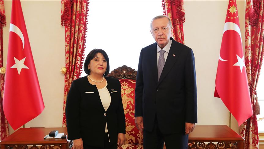 Istanbul : Erdogan reçoit la présidente du Parlement azerbaïdjanais 