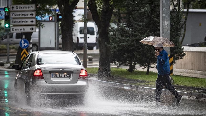 Ankara için kuvvetli sağanak ve fırtına uyarısı