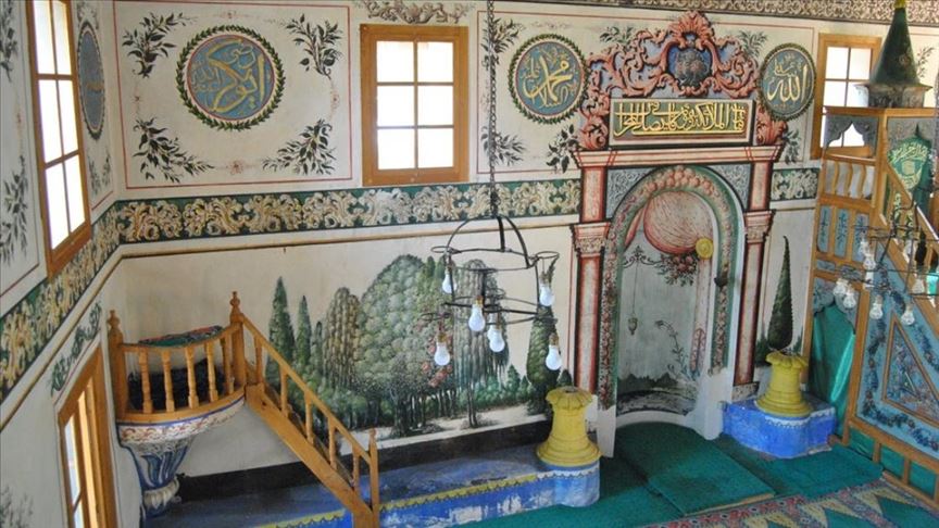 Tarihi dokusunu koruyan Bademli keşfedilmeyi bekliyor