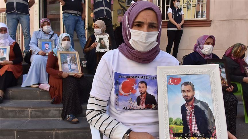 Families continue anti-YPG/PKK protest in Turkey