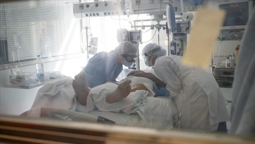 La reinfección del COVID-19 lleva a un médico español a la UCI