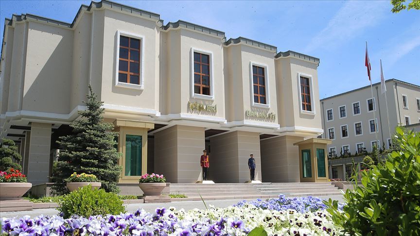 İçişleri Bakanlığı: Faaliyet alanı dışına çıkan işletmeler kapatılacak