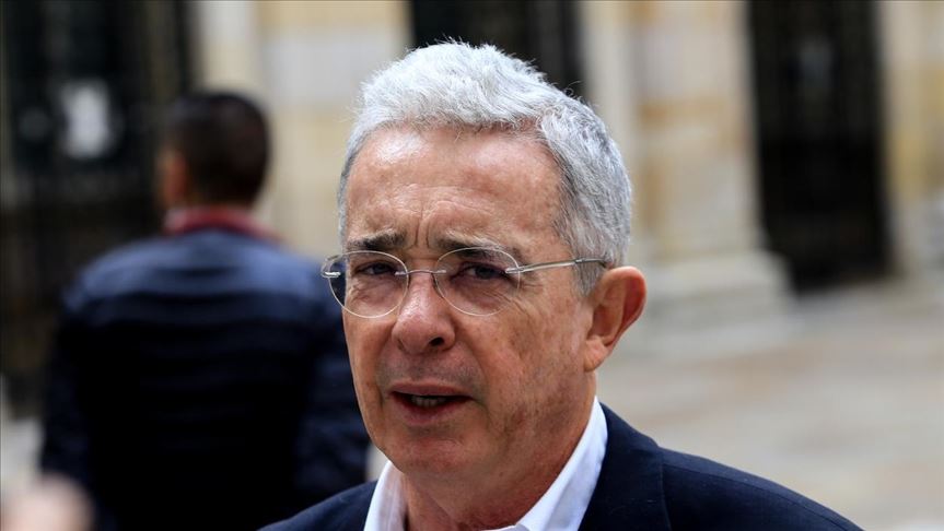 Corte Suprema de Colombia remitió a la Fiscalía indagación contra Álvaro Uribe sobre masacres paramilitares