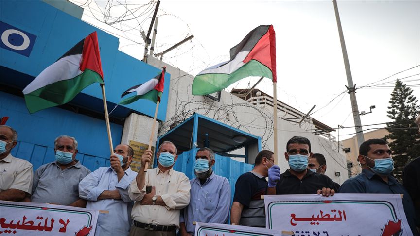 İsrail'in BAE ve Bahreyn'le imzaladığı normalleşme anlaşması Gazze'de protesto edildi