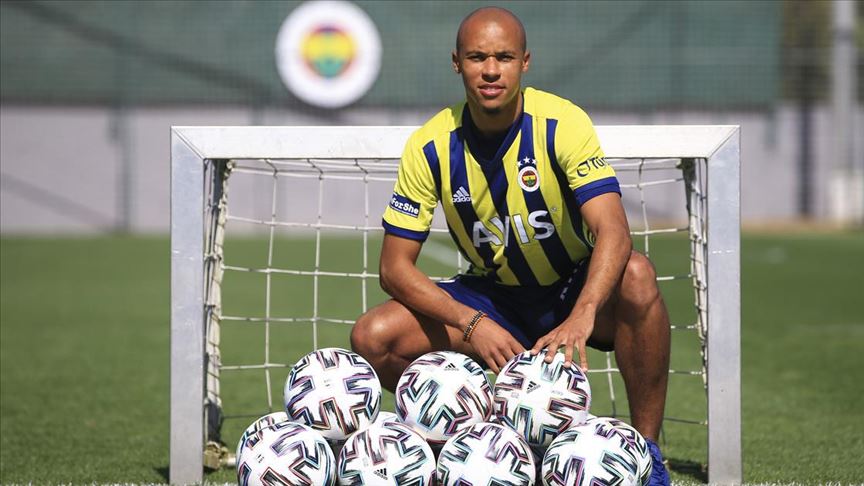 Demokratik Kongolu futbolcu Tisserand: Fenerbahçe, beni buraya getirerek iyi iş yaptı