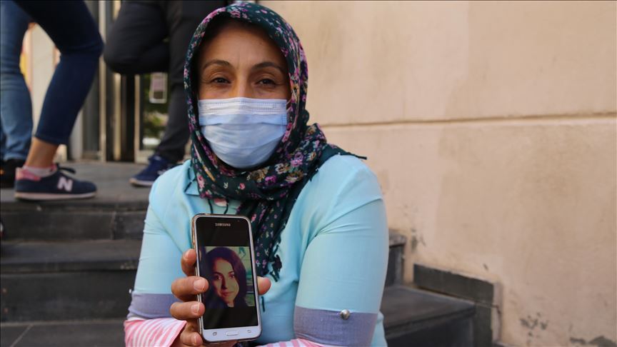 Malbateke din jî beşdarî çalakiya rûniştinê ya dayikên Diyarbekirê bû
