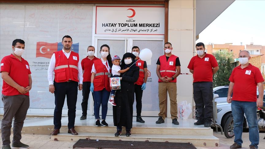 İç savaşın parçaladığı yaşamları Türk Kızılay birleştiriyor