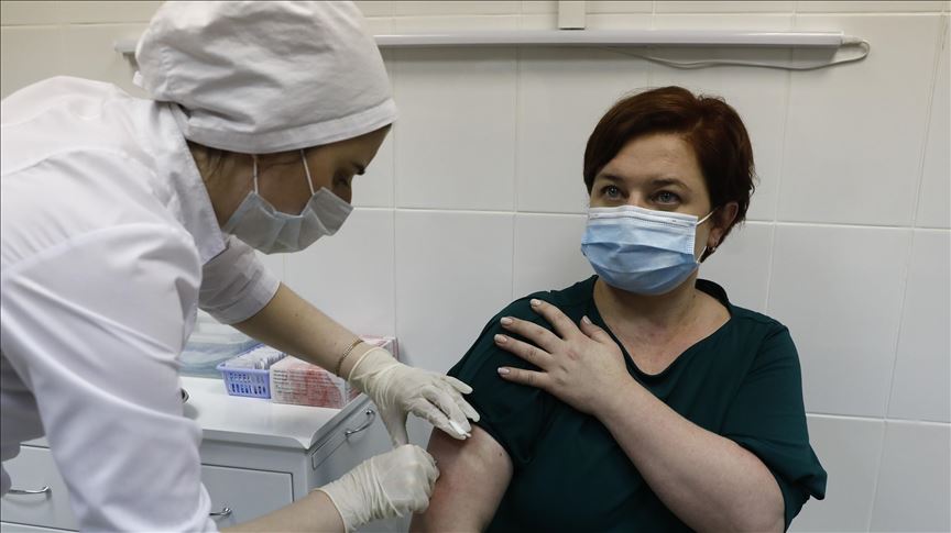 Съемочная группа АА сняла процесс вакцинации от COVİD-19 в Москве 