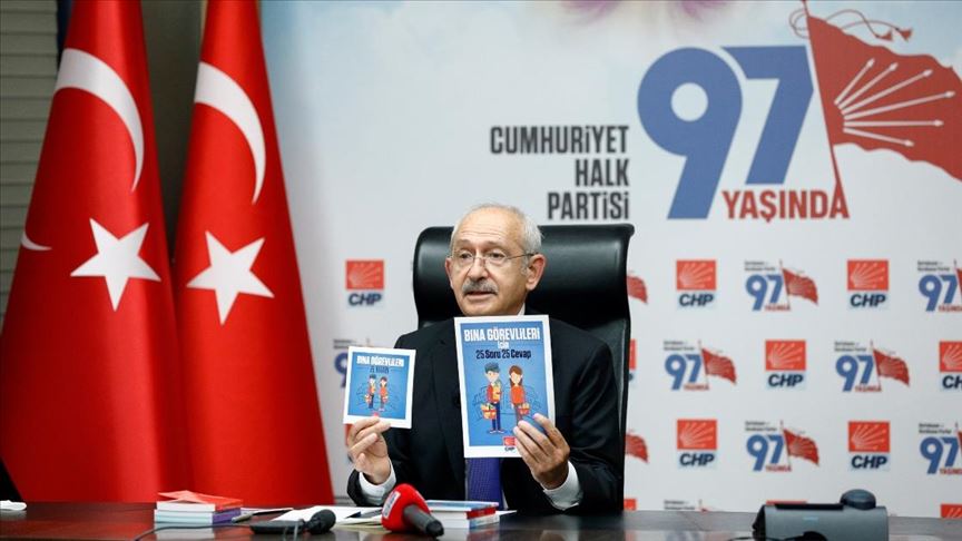 CHP Genel Başkanı Kılıçdaroğlu, apartman görevlileriyle görüştü