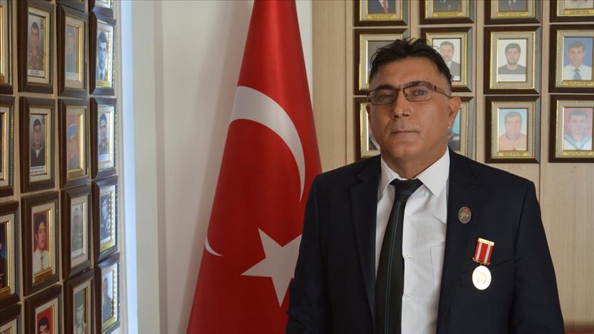 Vücudundaki şarapnel parçaları ile yaşayan gazi Koç: Bu ülkenin kahramanı bitmez