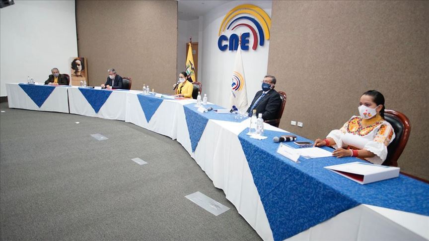 Tras aprobar convocatoria a presidenciales, Consejo Electoral de Ecuador elimina partido político de Rafael Correa