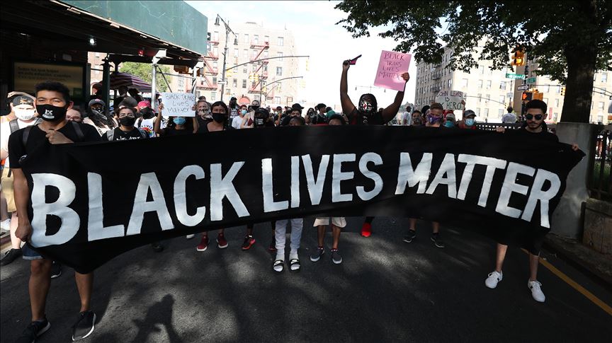 Director del FBI: Antifa no es una organización sino una ideología