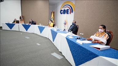 Tras aprobar convocatoria a presidenciales, Consejo Electoral de Ecuador elimina partido político de Rafael Correa