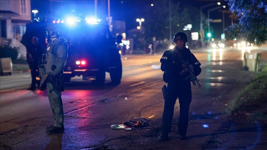 Вооружен напад во САД, загинаа  две, повредени се 14 лица
