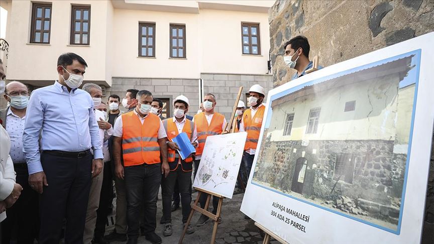 Bakan Kurum: 506 konut ve tescilli 347 adet yapı dışında Sur içerisinde yapılaşmaya müsaade etmeyeceğiz