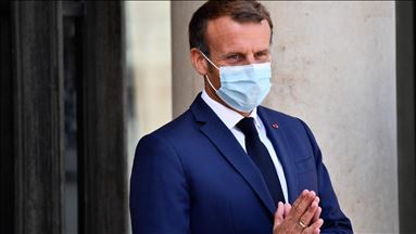 Macron llama a Turquía al diálogo mediante un mensaje en turco