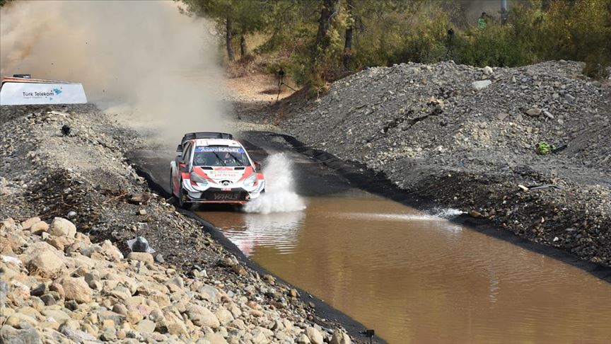 Türkiye Rallisi'nde kazanan Elfyn Evans