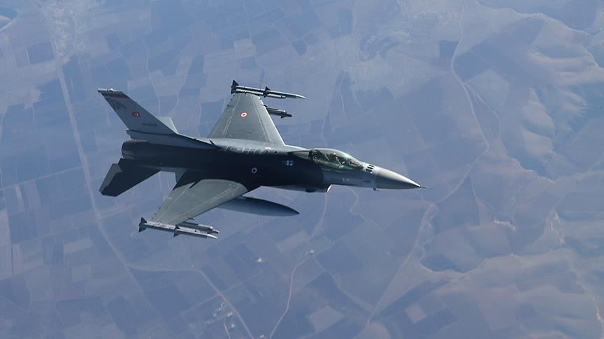 Турецкая авиация уничтожила 2 террористов на севере Ирака