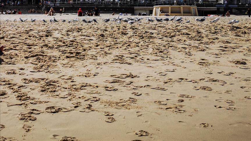 Manila ubah pantai tercemar dengan pasir buatan