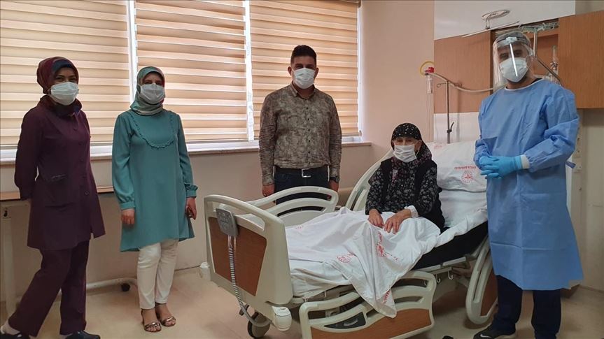 Turkey: 104-year-old woman recovers from COVID-19