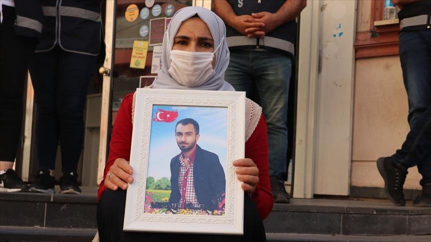 Nobeta ewladan a dayikên Diyarbekirê bi biryardarî dewam dike