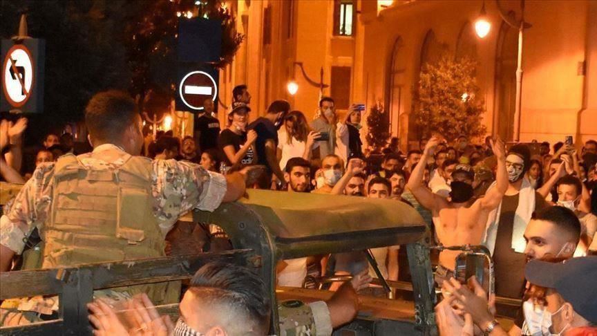 انتقادا لعون.. "رايحين عجهنم" يتصدر "تويتر" لبنان