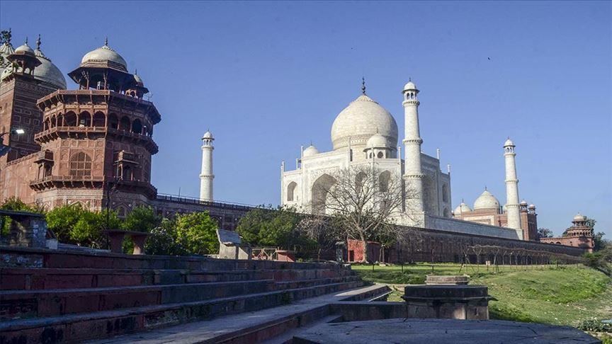 Taj Mahal opens as COVID-19 keeps battering India