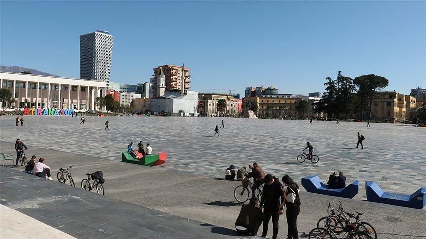 Shqipëri, 3 të vdekur dhe 131 raste të reja me COVID-19