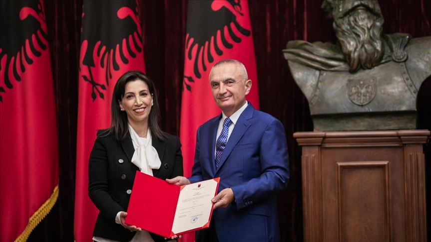Shqipëri, Evis Kushi emërohet ministre e Arsimit, Sportit dhe Rinisë