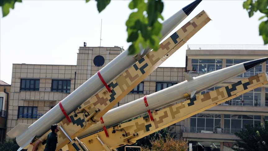 ئێران.. نمایشکردنی چەکی قورس لە مەیدانی تاران