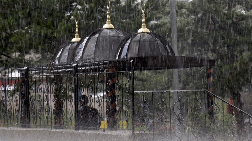 Meteorolojiden 3 il için sağanak ve gök gürültülü sağanak uyarısı