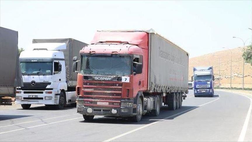 عبر تركيا.. 84 شاحنة مساعدات أممية تدخل إدلب