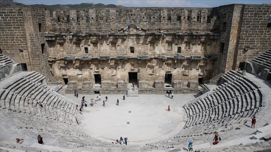 Turkey: 3M tourists visit historical sites in summer