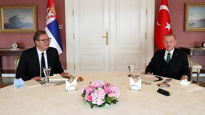 Ердоган се сретна со српскиот претседател Вучиќ